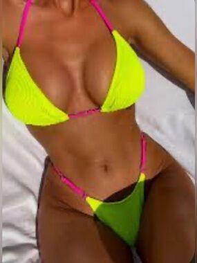 Sexy bikini 👙 large